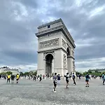 Triumphal Arc Suite, Paris Centre, 2P, 60Sqm, Ac